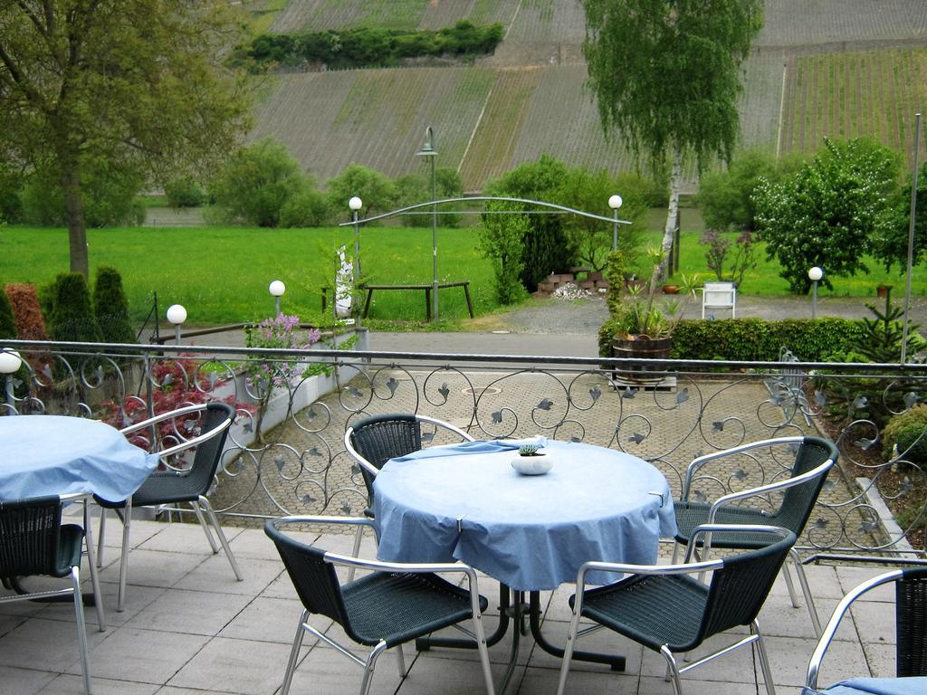Gästehaus Schneider Brauneberg Exterior foto