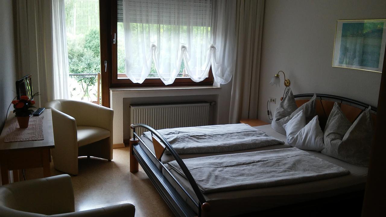 Gästehaus Schneider Brauneberg Exterior foto